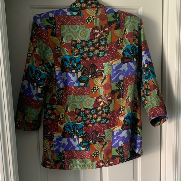 Red and Orange Blazer with 3/4 Sleeves and Lapel Collar - Picture 5 of 6